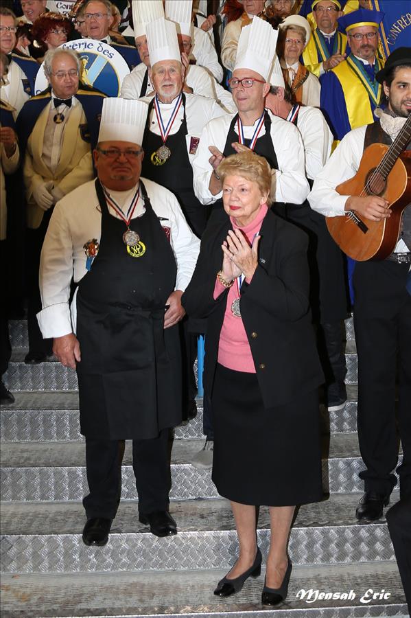 la présidente honneur de la foire M Françoise COLIN