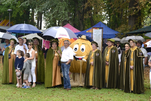 Fête de l'oignon Pontailler 73